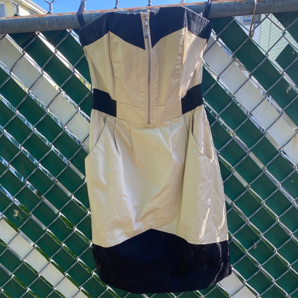 Gorgeous H&M Beige & Black Dress